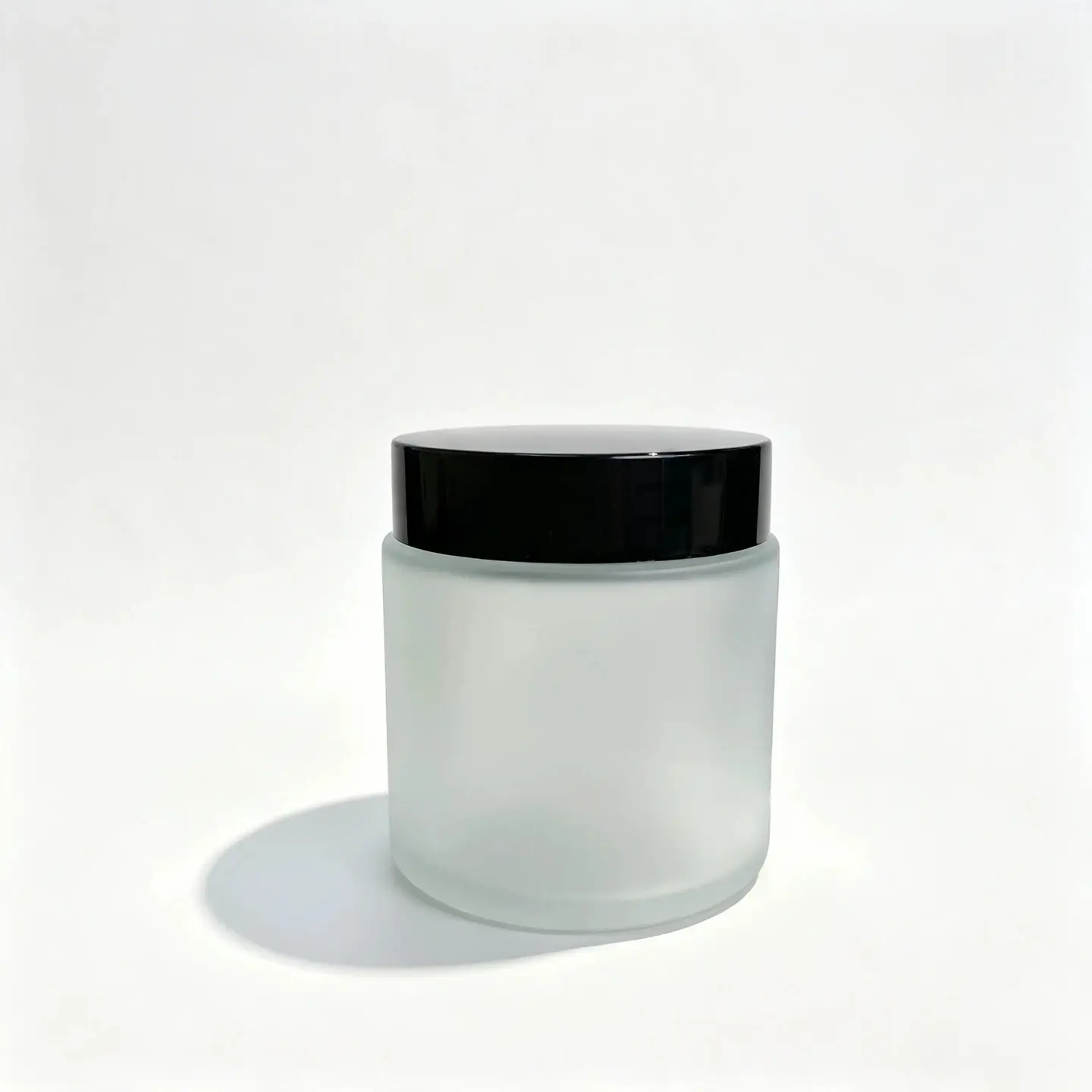 100g Glass Face Cream Jar Front View Front view of the complete 100g glass face cream jar with its matching cap