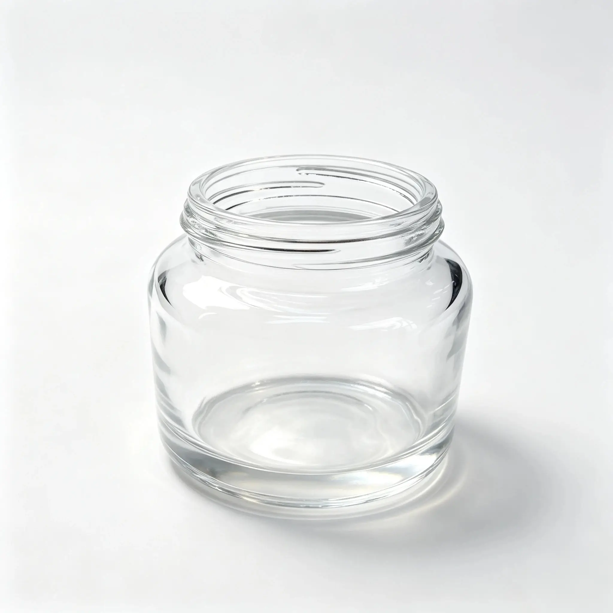 100g Glass Face Cream Jar Opening Detail Close-up of the wide opening and neck area of the 100g glass face cream jar with the cap removed.