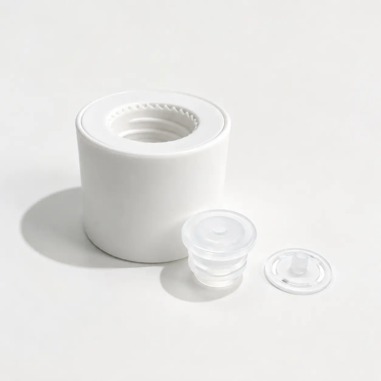 100ml Facial Toner Glass Bottle Cap and Inner Plug Detail Closure components for the 100ml facial toner glass bottle showing the cap and inner plug