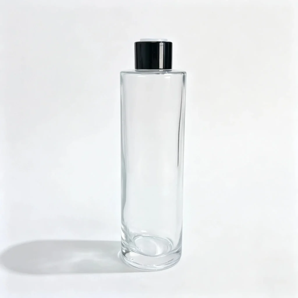 Front view of the complete 150ml glass facial toner bottle with matching closure