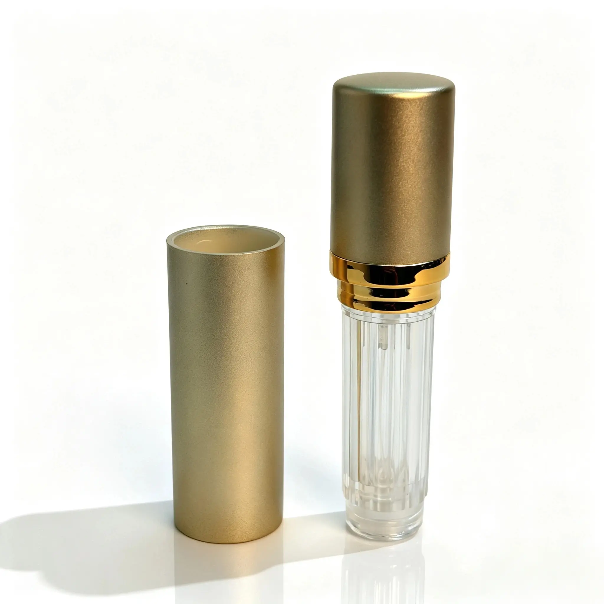 5ml Twist-Up Perfume Atomizer Inner Bottle and Separate Outer Shell 5ml twist-up perfume atomizer shown with assembled PCTG inner bottle and cap beside the separate ABS outer shell
