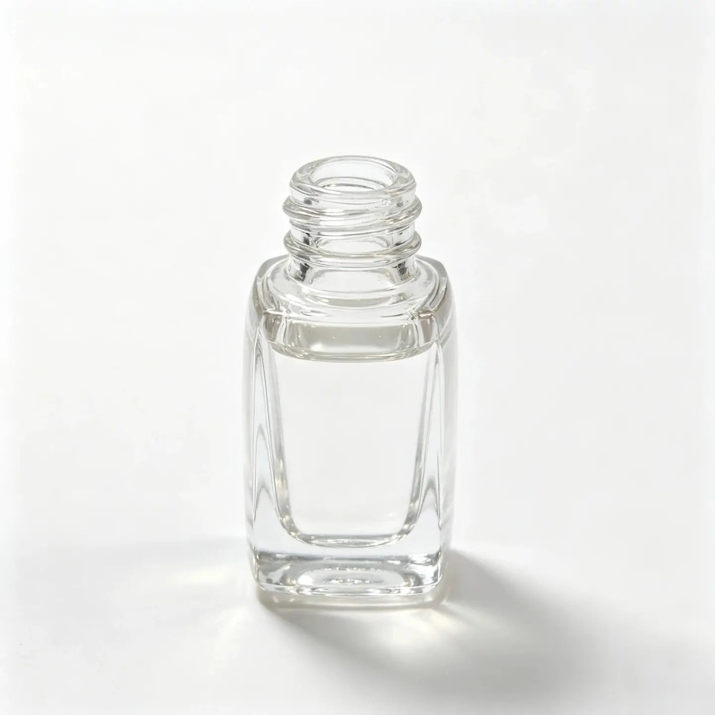 10ml Glass Nail Polish Bottle – Screw Neck Detail screw neck detail of 10ml rectangular glass nail polish bottle