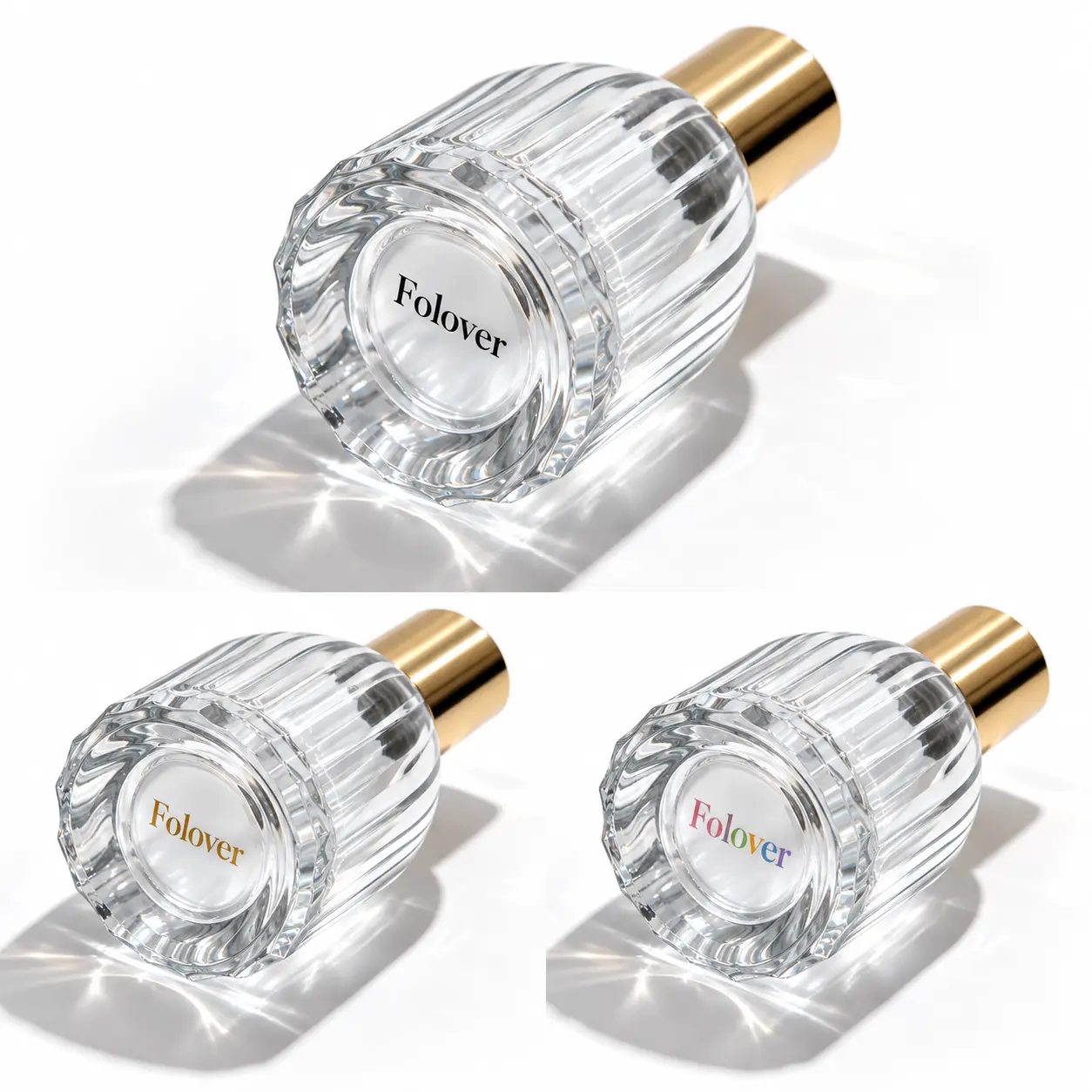 30ml Butelka perfum Teardrop – przykład nadruku logo na zamówienie Przykład nadruku logo na zamówienie dla butelki perfum Teardrop 30ml z opcjami brandingu na pionowo żłobkowanym wzorze opakowania zapachu.