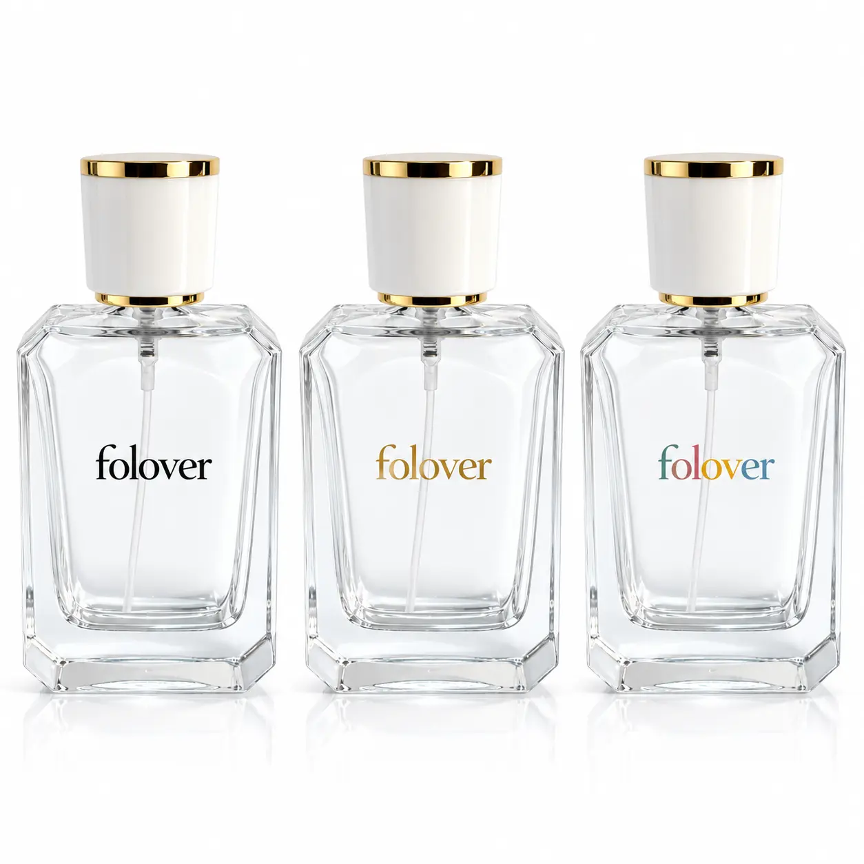50ml Dikdörtgen Parfüm Şişesi – Özel Logo Baskısı Referansı Pahlı ön yüze bakan gövdesinde markalama konseptlerini gösteren 50ml dikdörtgen parfüm şişesi için özel logo baskısı referansı.