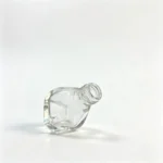 screw neck opening detail of the 5ml tapered glass nail polish bottle